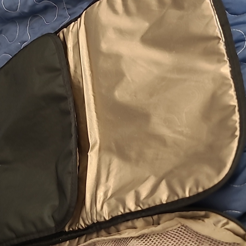 Really Nice And Clean Jujube be right back diaper bag